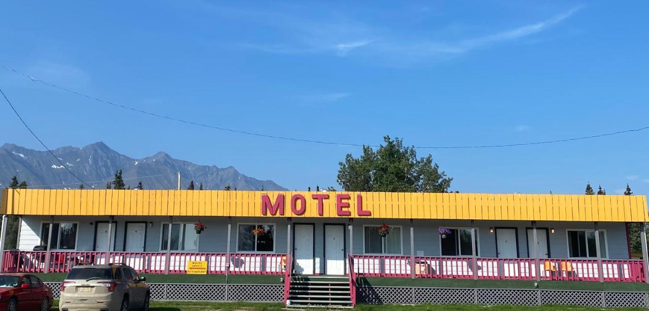 Glacier View Inn Haines Junction Exteriör bild